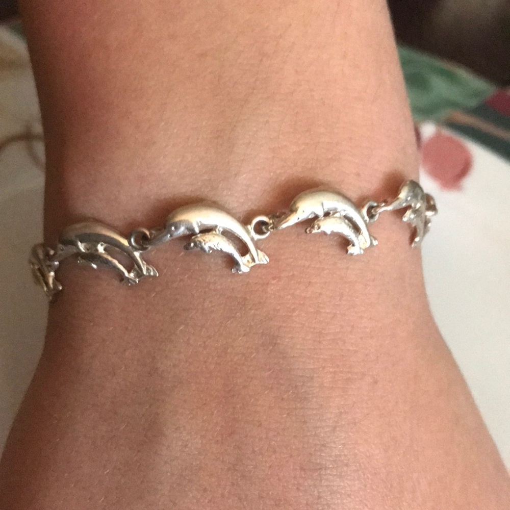 Vintage 925 Dolphin bracelet 10.24 grams EUC